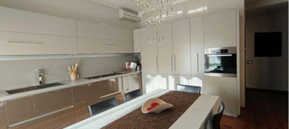 3 Schlafzimmer Villa in Robecchetto con Induno, Italy, Nr. 268293 26