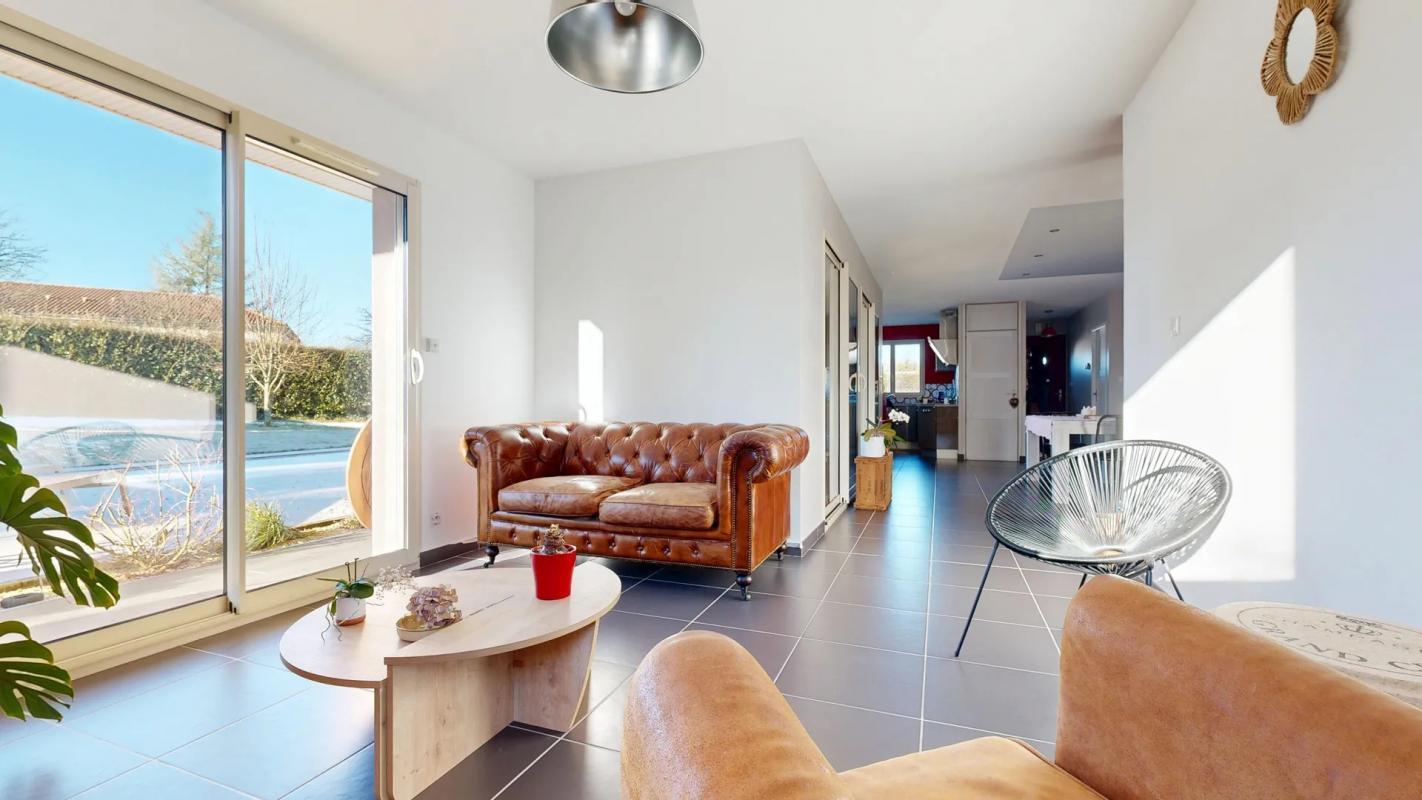 3 Schlafzimmer Haus in Saint-Gence, France, Nr. 100815