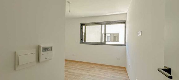 3 bedrooms Penthouse in Limassol, Cyprus No. 14043 7