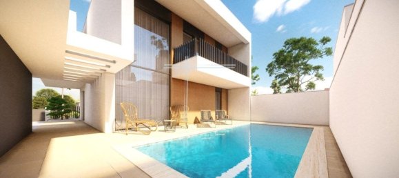 4 غرف نوم فيلا في Almada, Portugal رقم 28554 2