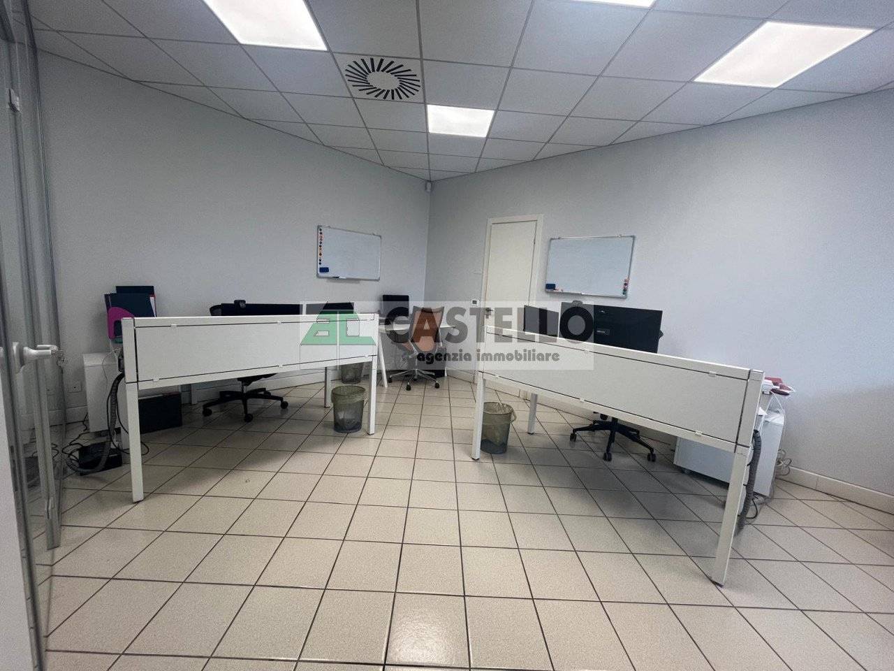 3 rooms Commercial property in Cadoneghe, Italy No. 347227