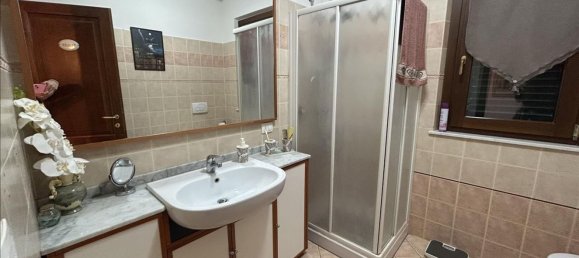 4 rooms House in Castiglione del Lago, Italy No. 142159 13