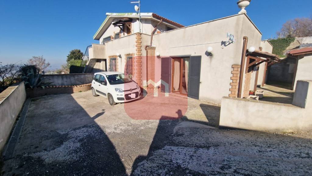 2 غرف نوم شقة في San Cesareo, Italy رقم 205179