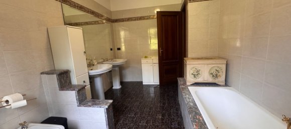 Villa de 6 habitaciónes en Follo, Italy No. 36535 10