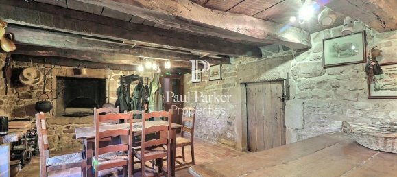 6 bedrooms House in Cluny, France No. 267982 15