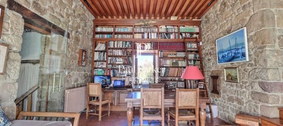 6 bedrooms House in Cluny, France No. 267982 10