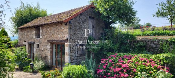 6 bedrooms House in Cluny, France No. 267982 17