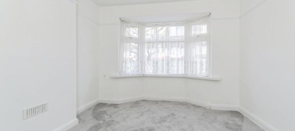 3 bedrooms House in London, United Kingdom No. 11591 11