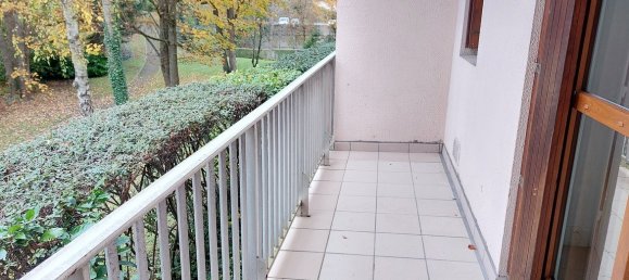 Studio in Chantilly, France No. 158687 6