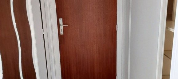 Studio in Chantilly, France No. 158687 9