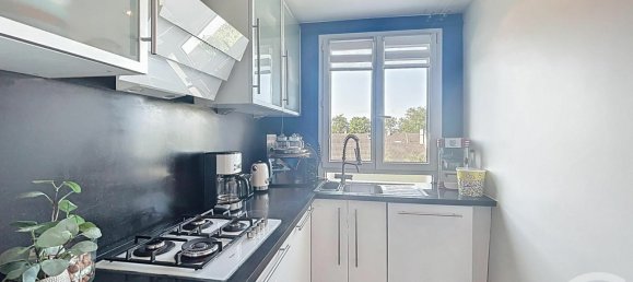 3 chambres Appartement à Chatou, France No. 324620 3