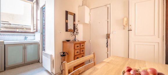 2 rooms Apartment in Paris, France No. 364044 8