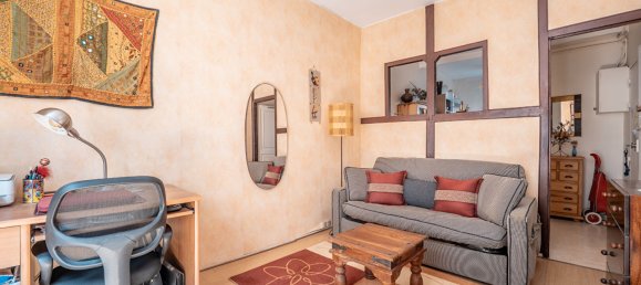 2 rooms Apartment in Paris, France No. 364044 2