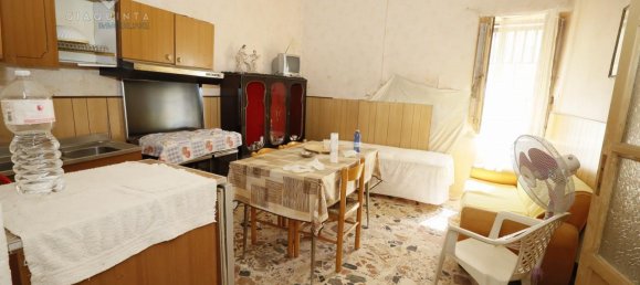 3-Zimmer Haus in Palagonia, Italy, Nr. 230940 2