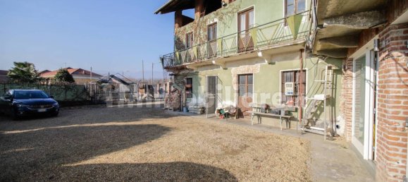 5 bedrooms House in Cirié, Italy No. 214587 8