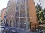 Apartamento de 1 dormitorio en Cinisello Balsamo, Italy No. 1988