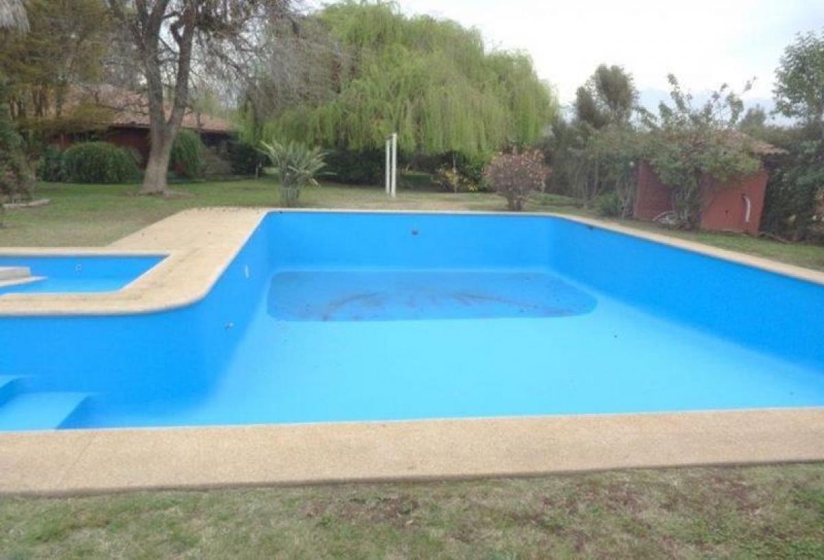 6 bedrooms House in Chacabuco, Chile No. 2134