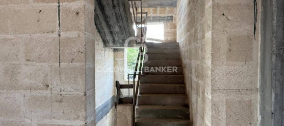 Дом с 4 спальнями в Martano, Италия № 272677 16