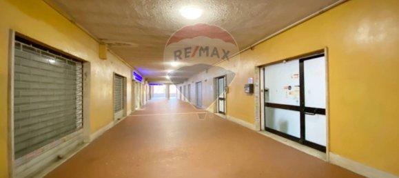 4 rooms Commercial property in Rome, Italy No. 172494 21
