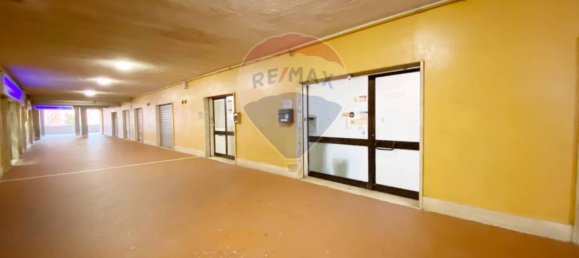 4 rooms Commercial property in Rome, Italy No. 172494 22