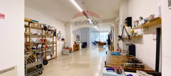 4 rooms Commercial property in Rome, Italy No. 172494 11