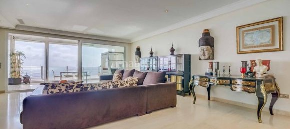 Apartamento de 3 dormitorios en Benalmádena, Spain No. 137245 12