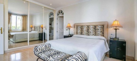 Apartamento de 3 dormitorios en Benalmádena, Spain No. 137245 44