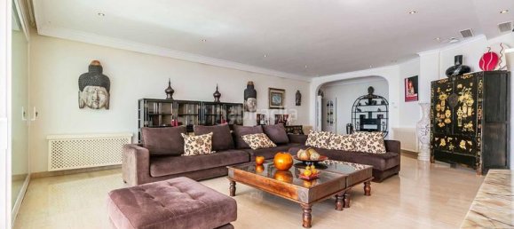 Apartamento de 3 dormitorios en Benalmádena, Spain No. 137245 23