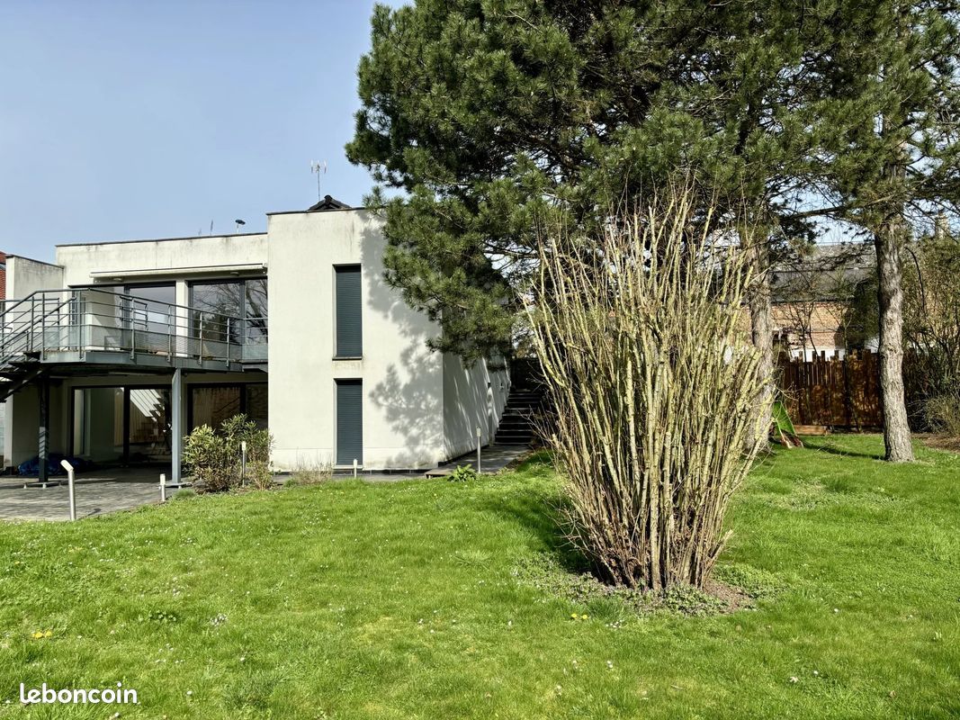 Дом с 6 спальнями в Камбре, Франция № 362660