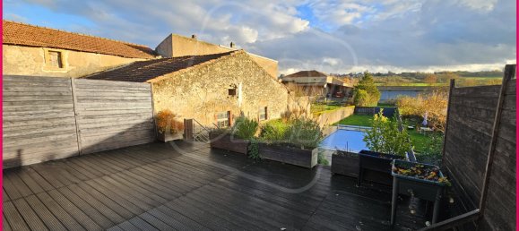 4 chambres Maison de ville à Vany, France No. 38700 3