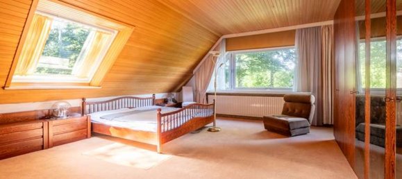 5 bedrooms House in Eimsbuttel, Germany No. 22169 7