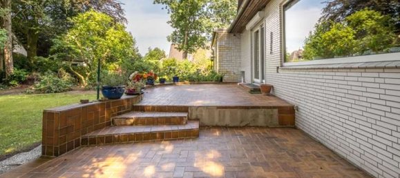 5 bedrooms House in Eimsbuttel, Germany No. 22169 9