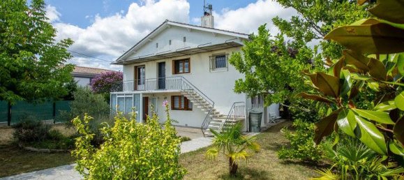 4 bedrooms House in Virelade, France No. 343071 2