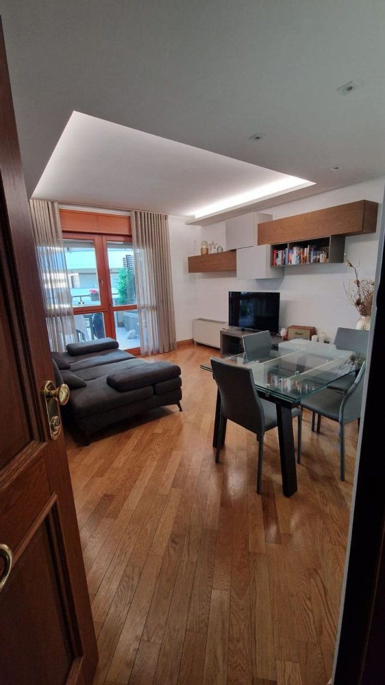 2 rooms Apartment in Rome, Italy No. 203305