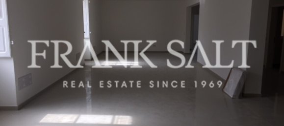 Office in Floriana, Malta No. 13250 10