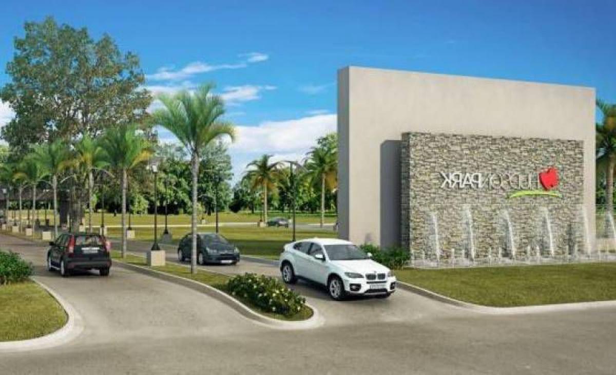  Land in Berazategui, Argentina No. 111581
