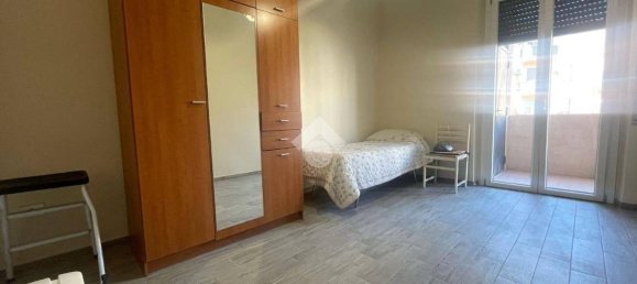 Apartamento T2 em Reggio Calabria, Italy N.º 52680 7