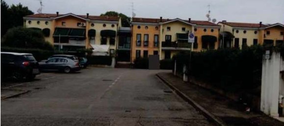 Apartamento de 6 habitaciónes en Chiarano, Italy No. 215105 4