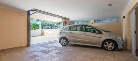 5 bedrooms Villa in Marbella, Spain No. 114772 26