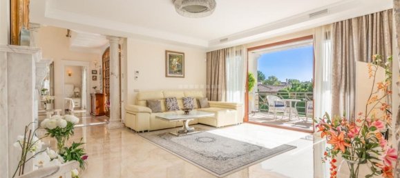 5 bedrooms Villa in Marbella, Spain No. 114772 8