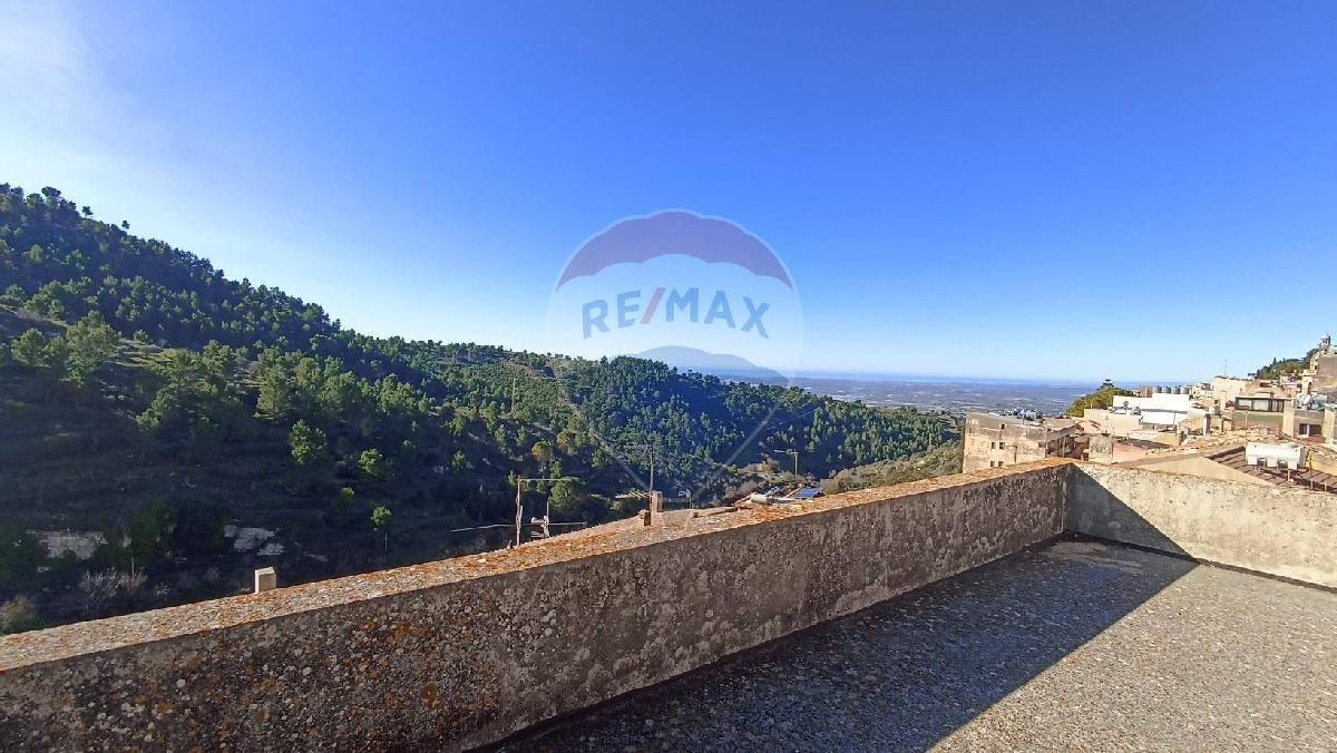 Casa T3 em Chiaramonte Gulfi, Italy N.º 127440