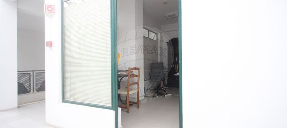 Propriété commerciale à Grandola, Portugal 491m² No. 88434 43