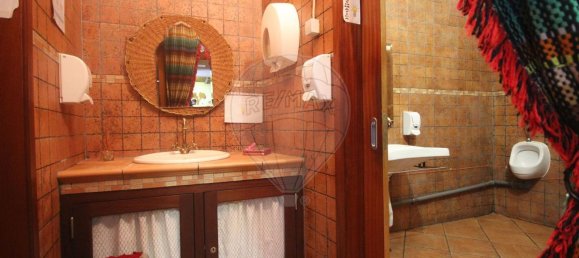 Propriété commerciale à Grandola, Portugal 491m² No. 88434 13