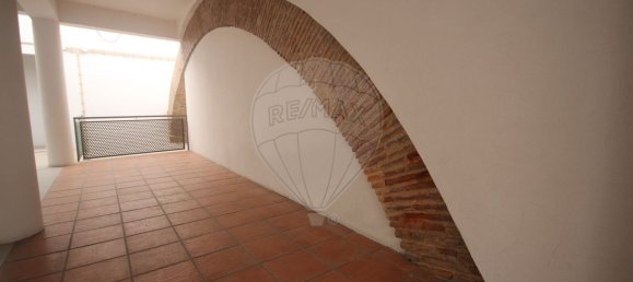 Propriété commerciale à Grandola, Portugal 491m² No. 88434 41