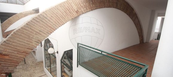 Propriété commerciale à Grandola, Portugal 491m² No. 88434 40