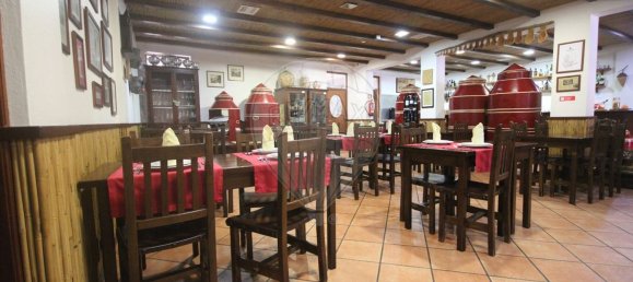 Propriété commerciale à Grandola, Portugal 491m² No. 88434 36