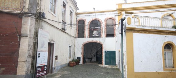 Propriété commerciale à Grandola, Portugal 491m² No. 88434 30