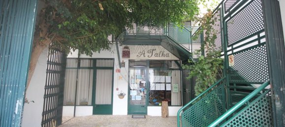 Propriété commerciale à Grandola, Portugal 491m² No. 88434 3