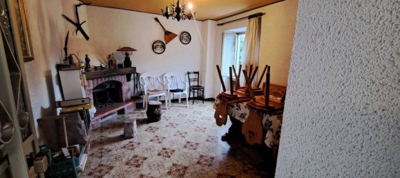 3 bedrooms Villa in Tresana, Italy No. 355299 10