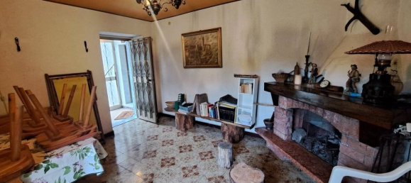 3 bedrooms Villa in Tresana, Italy No. 355299 8